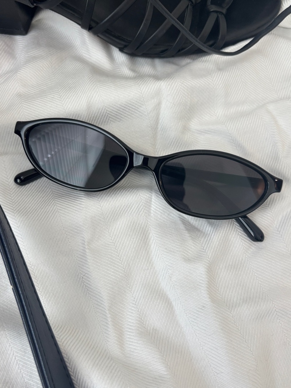 Slim Cat-Eye Black Sunglasses